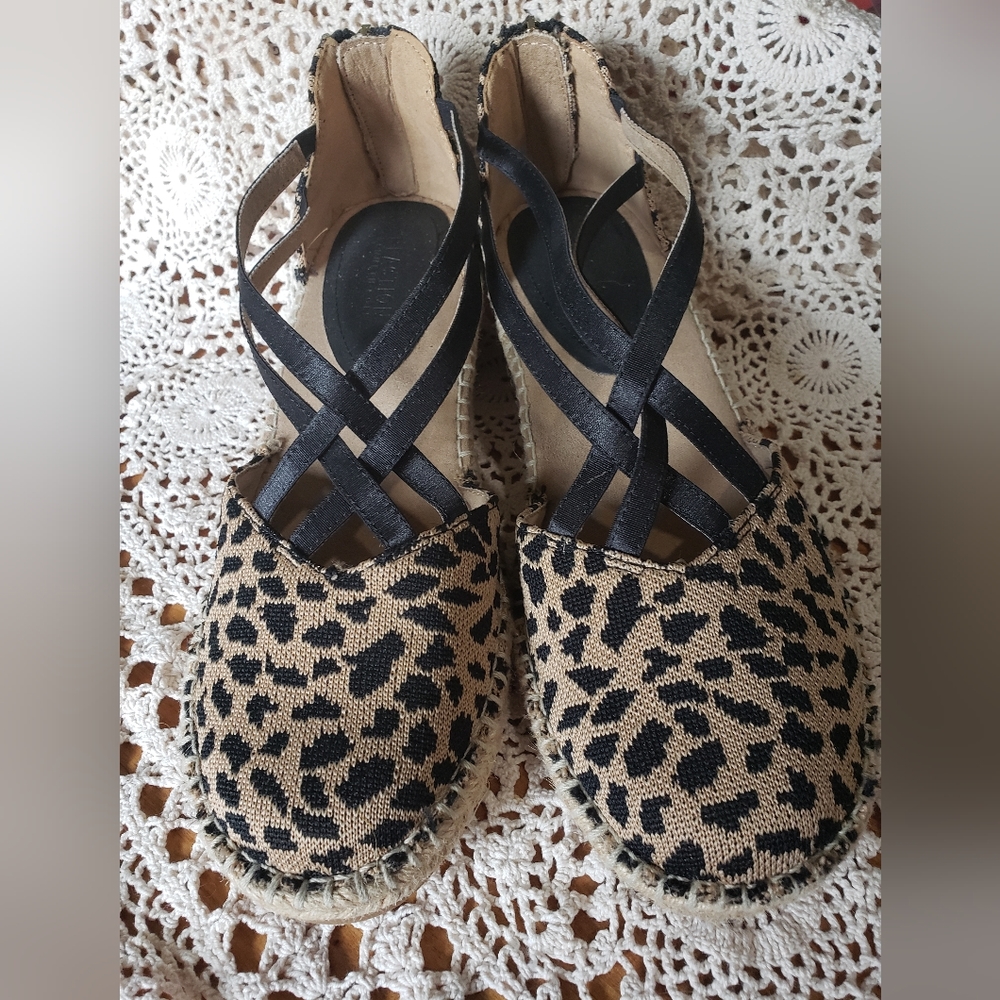 Kenneth Cole Reaction Women's Espadrille Wedge Pump Size 9.5